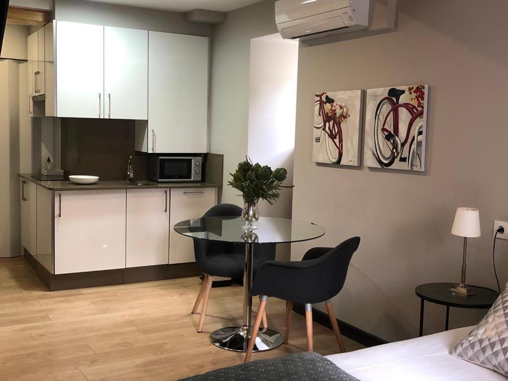 Nova Compostela Apartments Сантьяго-де-Компостела Экстерьер фото