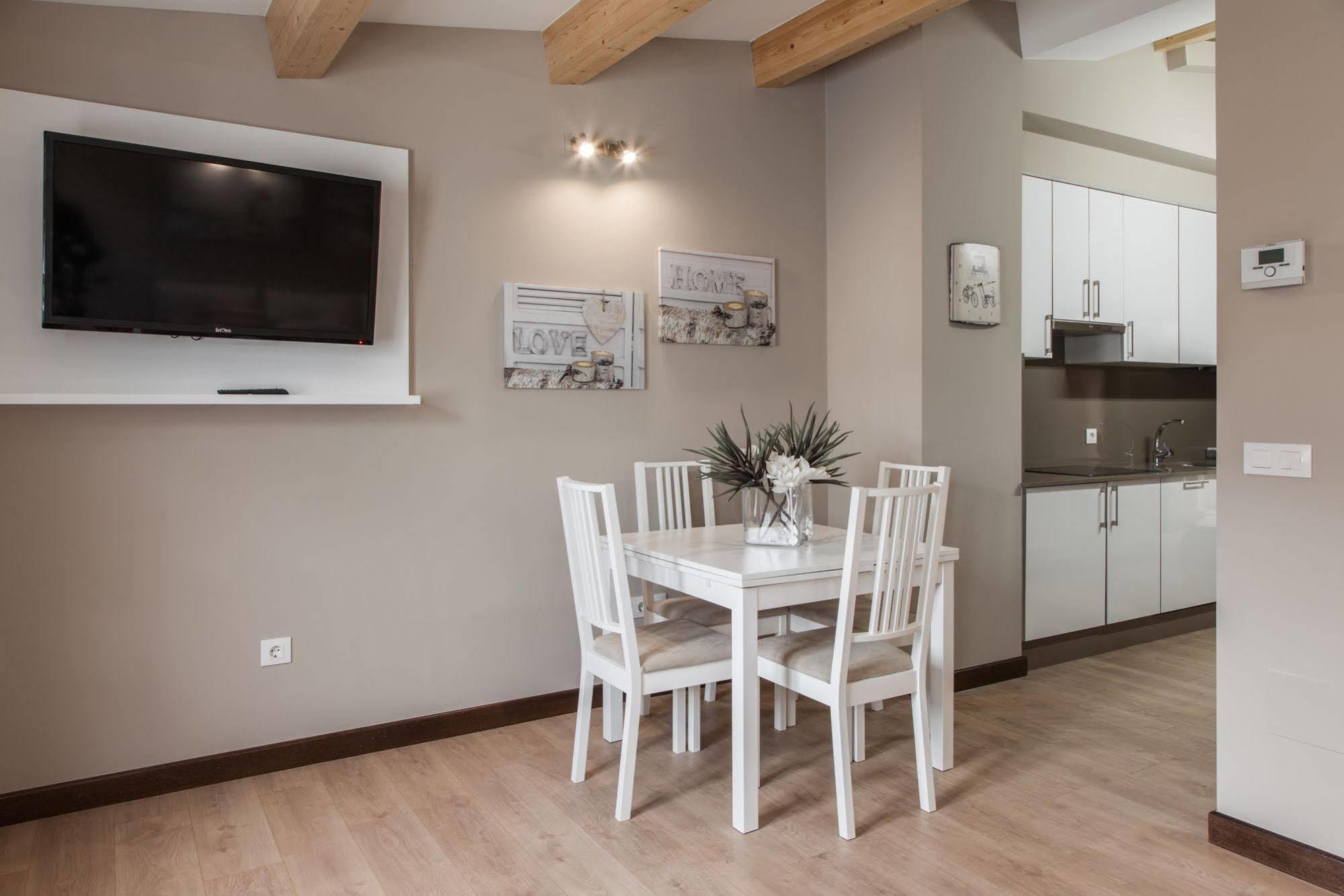 Nova Compostela Apartments Сантьяго-де-Компостела Экстерьер фото