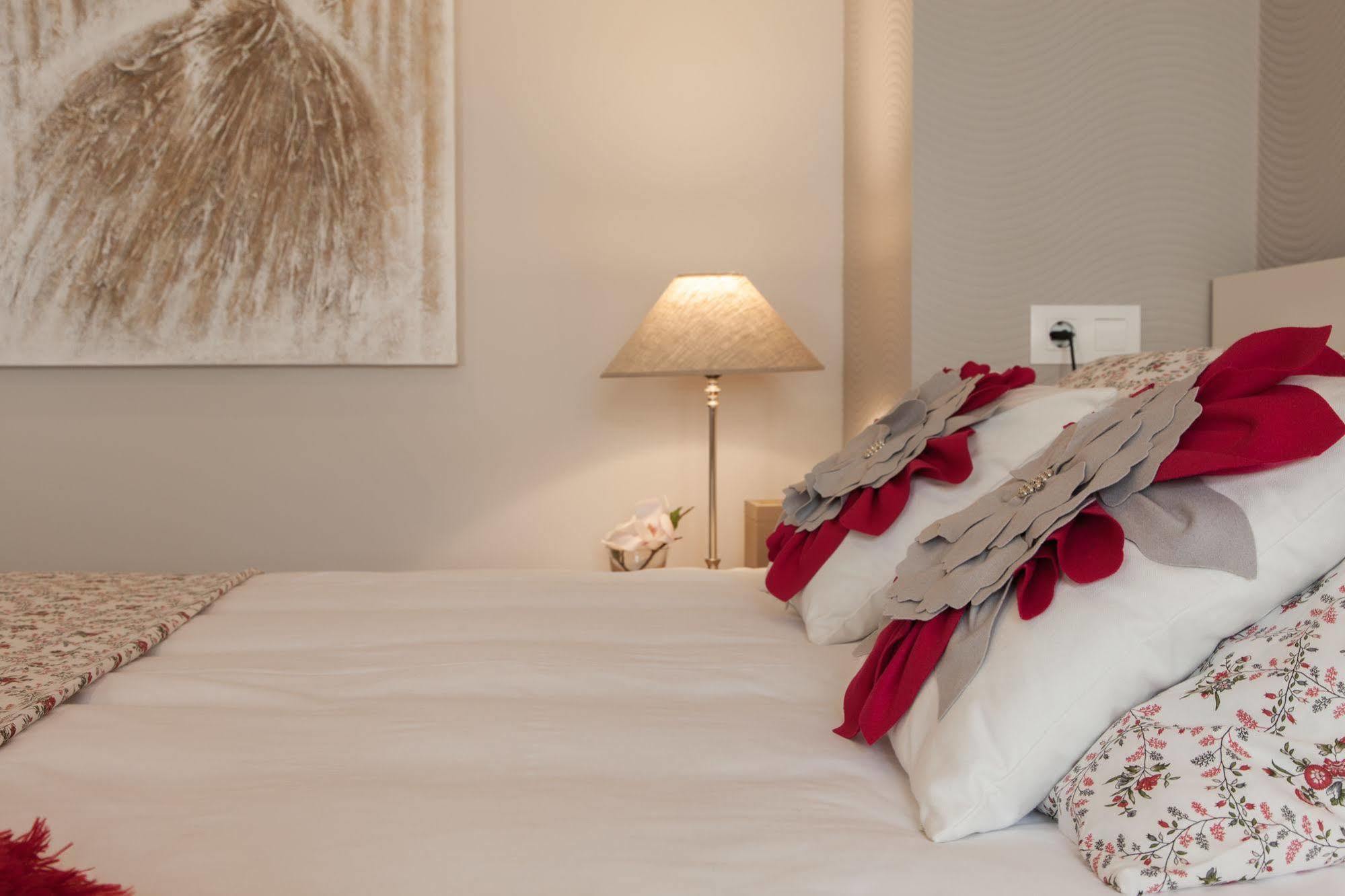 Nova Compostela Apartments Сантьяго-де-Компостела Экстерьер фото